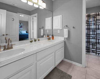 8219 Shoregrove Drive - Photo Thumbnail 22