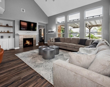 8219 Shoregrove Drive - Photo Thumbnail 2