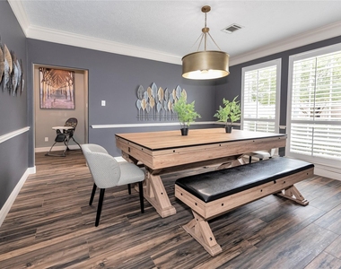 8219 Shoregrove Drive - Photo Thumbnail 6