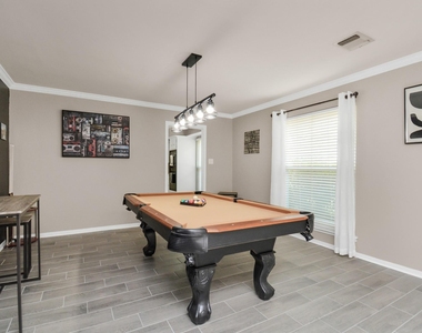 1807 Saddlecreek Drive - Photo Thumbnail 31