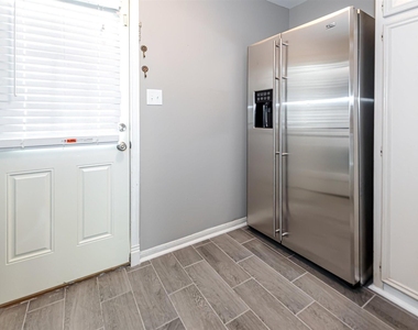 1807 Saddlecreek Drive - Photo Thumbnail 22