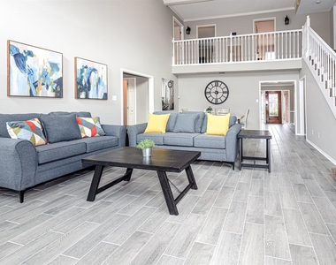 1807 Saddlecreek Drive - Photo Thumbnail 1