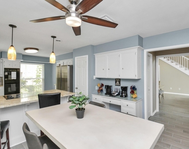 1807 Saddlecreek Drive - Photo Thumbnail 38