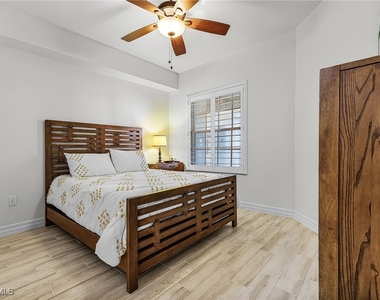 401 Bayfront Place - Photo Thumbnail 11