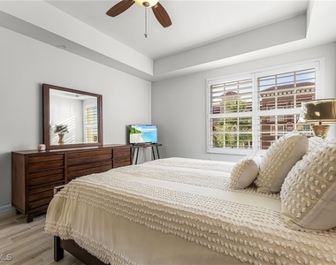 401 Bayfront Place - Photo Thumbnail 16