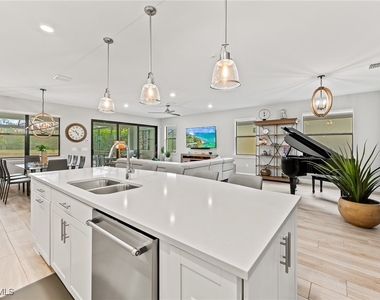 7763 Winding Cypress Drive - Photo Thumbnail 6