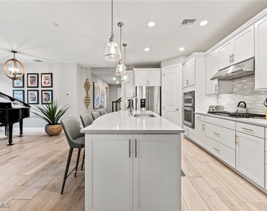 7763 Winding Cypress Drive - Photo Thumbnail 11