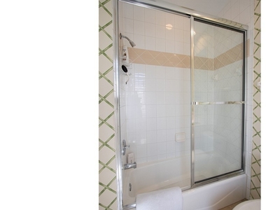 476 1st Avenue N - Photo Thumbnail 16