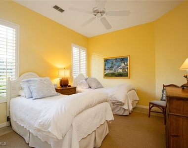 476 1st Avenue N - Photo Thumbnail 8