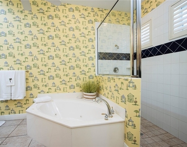 476 1st Avenue N - Photo Thumbnail 30