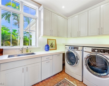 481 21st Avenue S - Photo Thumbnail 17