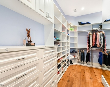 481 21st Avenue S - Photo Thumbnail 16
