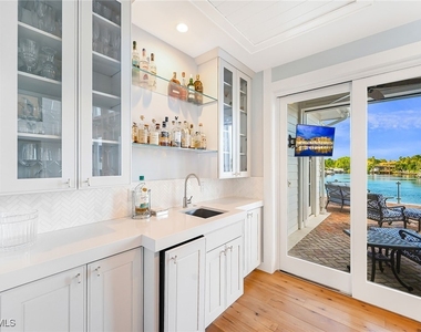 481 21st Avenue S - Photo Thumbnail 2
