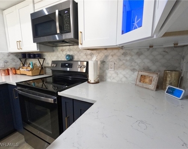 1160 Wildwood Lakes Boulevard - Photo Thumbnail 13