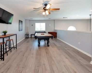 10815 Oak Bayou Lane - Photo Thumbnail 9
