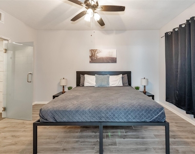 10815 Oak Bayou Lane - Photo Thumbnail 27