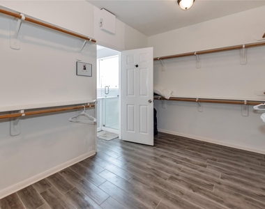 10815 Oak Bayou Lane - Photo Thumbnail 19