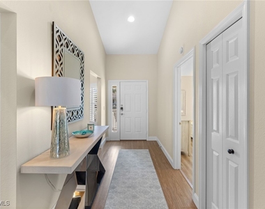 2215 Chesterbrook Court - Photo Thumbnail 20