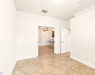 2080 Wellington Street - Photo Thumbnail 16