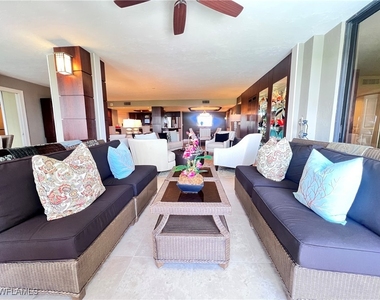 5601 Turtle Bay Drive W - Photo Thumbnail 18