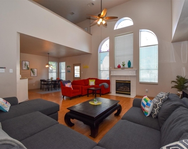 10102 White Oak Trail Lane - Photo Thumbnail 1