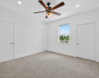 714 Zoe Street - Photo Thumbnail 21