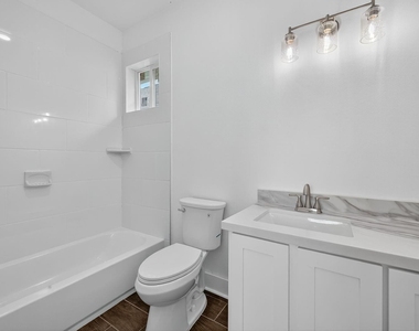 714 Zoe Street - Photo Thumbnail 33