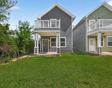 714 Zoe Street - Photo Thumbnail 8
