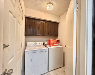 11002 Hammerly Boulevard - Photo Thumbnail 14