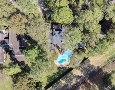 902 Golden Bear Lane - Photo Thumbnail 23