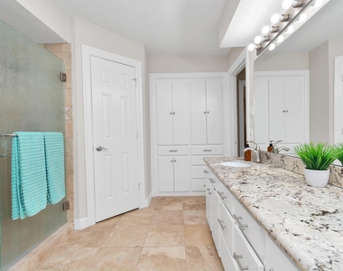 902 Golden Bear Lane - Photo Thumbnail 15