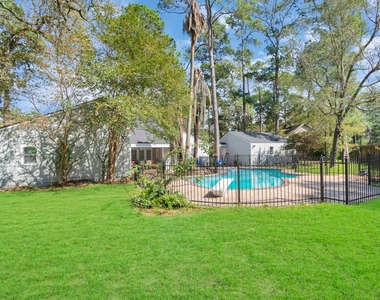 902 Golden Bear Lane - Photo Thumbnail 25