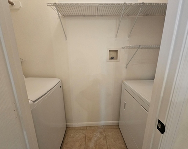 35 S Avonlea Circle - Photo Thumbnail 20