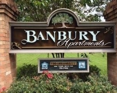 16161 Tiger Bend Road - Photo Thumbnail 10