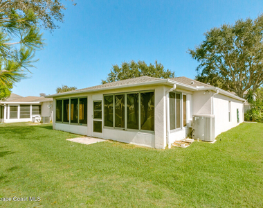 2152 Spring Creek Circle Ne - Photo Thumbnail 2