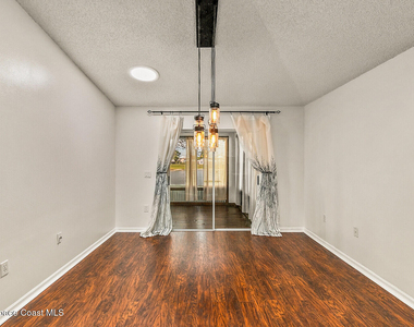 2152 Spring Creek Circle Ne - Photo Thumbnail 9
