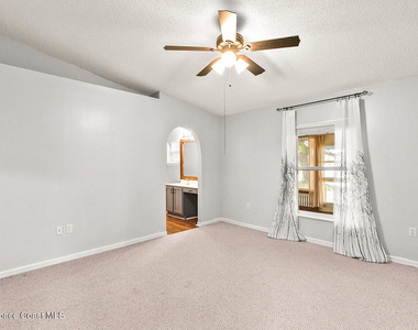 2152 Spring Creek Circle Ne - Photo Thumbnail 13