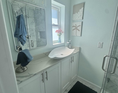 216 Ne 3rd Street - Photo Thumbnail 13