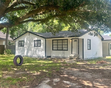 125 Kellum Street - Photo Thumbnail 1