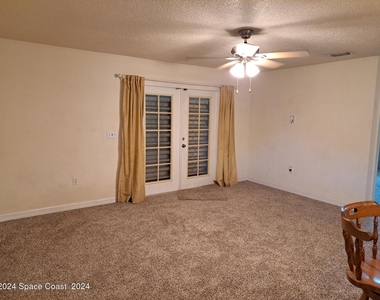 1417 Powell Avenue - Photo Thumbnail 5