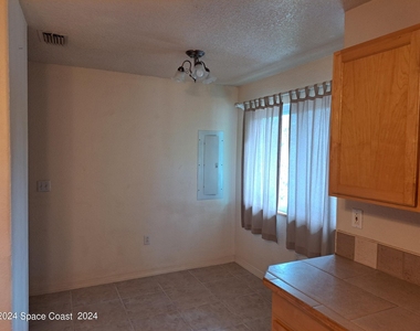 1417 Powell Avenue - Photo Thumbnail 4