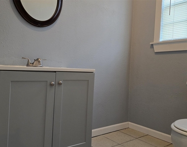 1614 Market Street - Photo Thumbnail 7