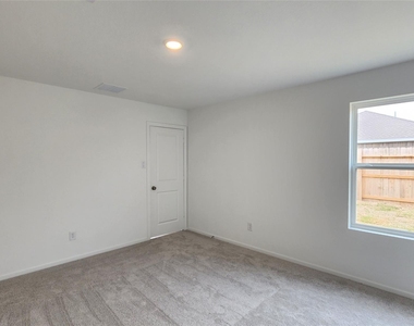 16723 Old Wagon Way - Photo Thumbnail 13