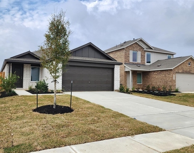 16723 Old Wagon Way - Photo Thumbnail 1
