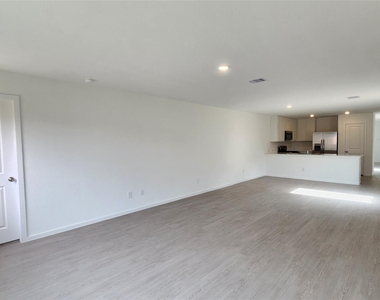 16723 Old Wagon Way - Photo Thumbnail 8
