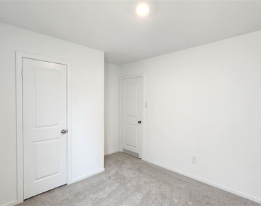 16723 Old Wagon Way - Photo Thumbnail 27