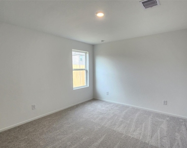 16723 Old Wagon Way - Photo Thumbnail 12