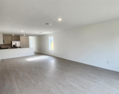 16723 Old Wagon Way - Photo Thumbnail 9