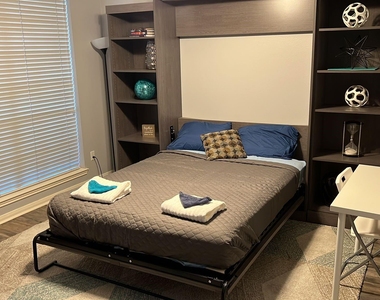 10007 Hickory Trail Lane - Photo Thumbnail 27