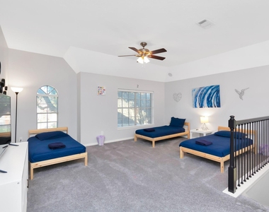 10007 Hickory Trail Lane - Photo Thumbnail 20